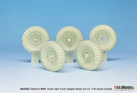 DEFモデル DW30057 1/35 イギリス ベドフォード MWD 軽トラック ホイールセット (ゲッコー1/35スケール用)