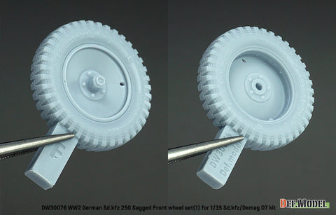DEFモデル DW30076 1/35 WWII ドイツ SD.Kfz 250 自重変形ホイールセット (1) - (1/35 Sd.kfz 250, Demag D7キット用)