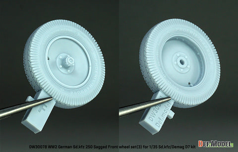 DEFモデル DW30078 1/35 WWII ドイツ SD.Kfz 250 自重変形ホイールセット (3) - (1/35 Sd.kfz 250, Demag D7キット用)