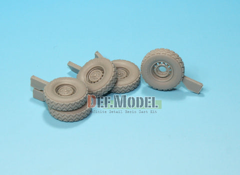 DEFモデル DW35007 1/35 LRD XD Wolf 'W.M.I.K' G90 自重変形ホイールセット (ホビーボス1/35スケール用)