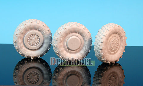 DEFモデル DW35028 1/35 現用 ドイツ GTK ボクサー GTFz 自重変形タイヤセット(レベル用)(4種各2個入り,ホイールキャップ3種,マスキングシール付き)