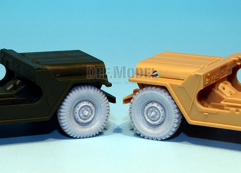DEFモデル DW35039 1/35 現用 イスラエル M151 シミラ 小型四輪駆動車 自重変形タイヤセット(タミヤ/アカデミー用)(4個+スペアタイヤ1個入り,マスキングシール付き)