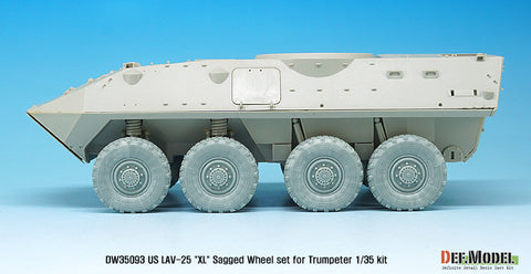 DEFモデル DW35093 1/35 現用 アメリカ海兵隊 LAV-25 歩兵戦闘車 自重変形タイヤセット(ミシュランXL)(トランペッター用)(8種各1個+スペアタイヤ1個入り,マスキングシール付き)