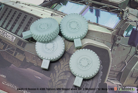 DEFモデル DW35118 1/35 現用 ロシア K-4386 タイフーン VDV(空挺隊)装輪装甲車 自重変形タイヤセット(1)(ミシュラン)(モンモデル用)(2種各2個入り,マスキングシール付き)