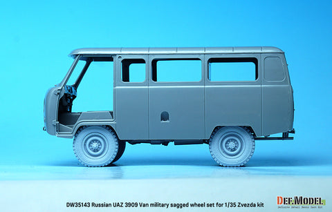 DEFモデル DW35143 1/35 現用 ロシア UAZ-3909 ワンボックスバン 自重変形タイヤセット(軍用タイプ)(ズベズダ用)(3種計4個+スペアタイヤ1個入り,マスキングシール付き)