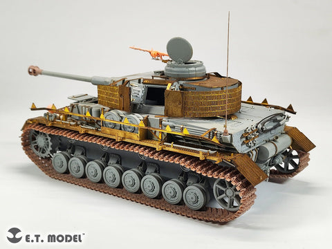 ETモデル P35-044 1/35 WWII ドイツ III号IV号戦車(Ostketten)ワークブル履帯(3Dプリント)