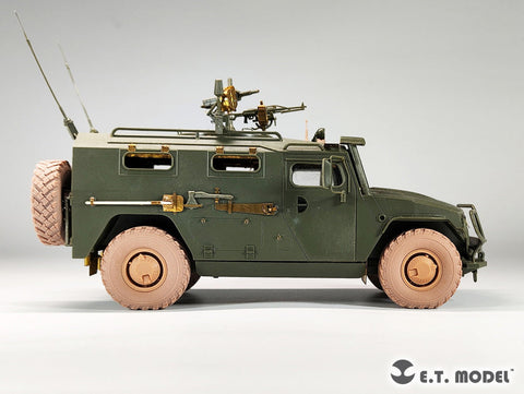E.T.モデル P35-154 1/35 ロシア GAZ-233014 ティーグル 自重変形ホイール(モンモデル用)