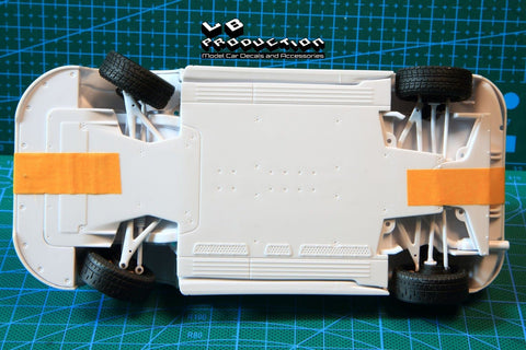LBプロダクション LBTK23 1/24 トヨタ GRヤリス ラリー1 スタッド付きスノータイヤ/ ブレーキ/ サスペンションセット