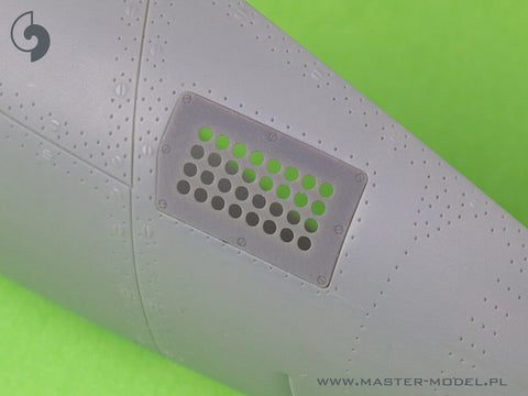 マスター AM-32-136 1/32 P-51 マスタング キャブレターエアフィルターカバー 標準穴タイプ(タミヤ用)