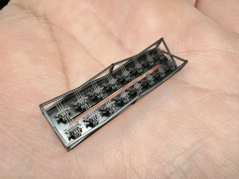 MUYIモデル R700012 1/700 日本海軍 九六式25mm三連装機銃(LPR照準器付き) 超精密3Dプリントキット(16基入り)