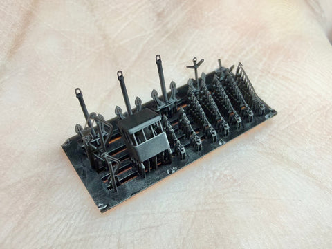 MUYIモデル R700185 1/700 フジミ製キット用 日本海軍「加賀」艦首・艦尾甲板ディテールアップパーツ(超精密3Dプリントキット・77パーツ)