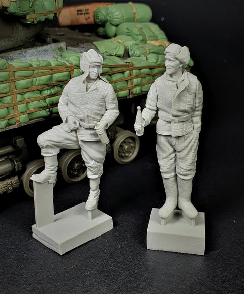 パンツァーアート FI35-156 1/35 WWIIソビエト 戦車兵 休憩中 2体セット