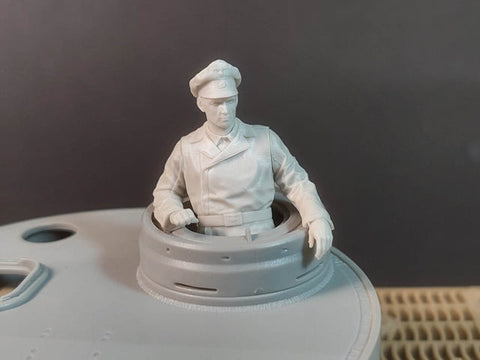 パンツァーアート FI35-177 1/35 WWIIドイツ 武装親衛隊 戦車長(タイガー戦車)