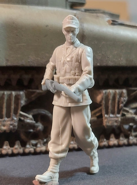 パンツァーアート FI35-187 1/35 WWIIドイツ 歩行中の武装親衛隊擲弾兵