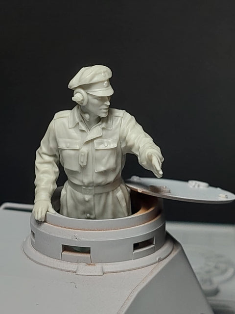 パンツァーアート FI35-268 1/35 武装親衛隊「パンサー」指揮官 (ジタデル作戦)