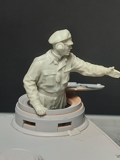 パンツァーアート FI35-268 1/35 武装親衛隊「パンサー」指揮官 (ジタデル作戦)