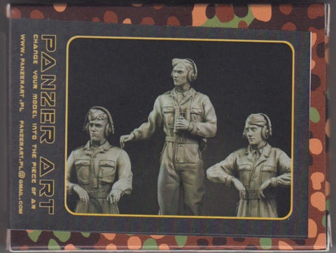 パンツァーアート FI35-022 1/35 WWIIドイツ 武装親衛隊戦車兵 カモフラージュオーバーオール 3体セット