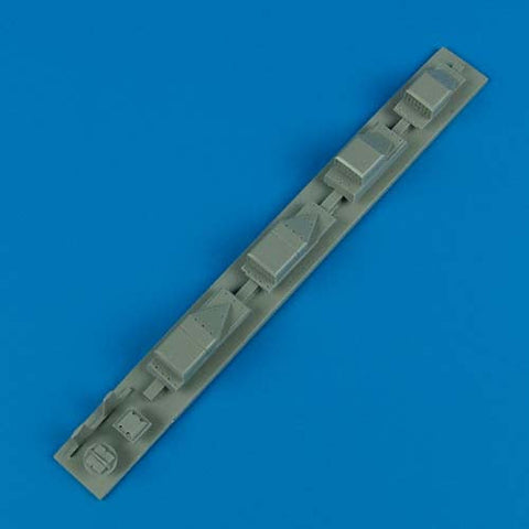 クイックブースト 32060 1/32 F-16A/B ネッツ イスラエル空軍 チャフ/フレアディスペンサーとアンテナ