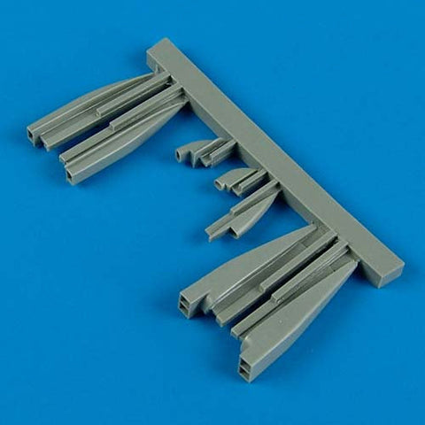 クイックブースト 32142 1/32 スホーイ Su-25 フロッグフット 胴体補助空気吸入口(TRUMPETER用)