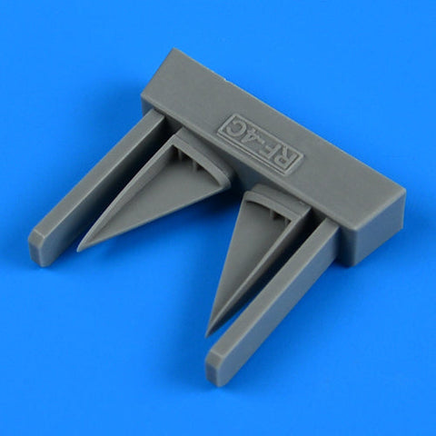 クイックブースト 32267 1/32 RF-4C ファントムII 垂直尾翼 エアインレット (レベル用)