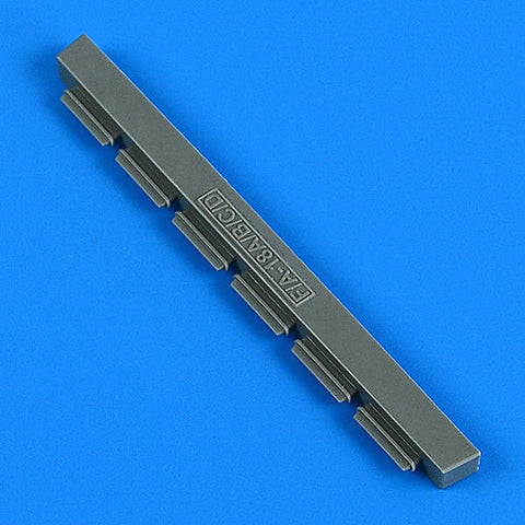 クイックブースト 32273 1/32 F/A-18A/B/C/D APX-IFF アンテナ (6個入)