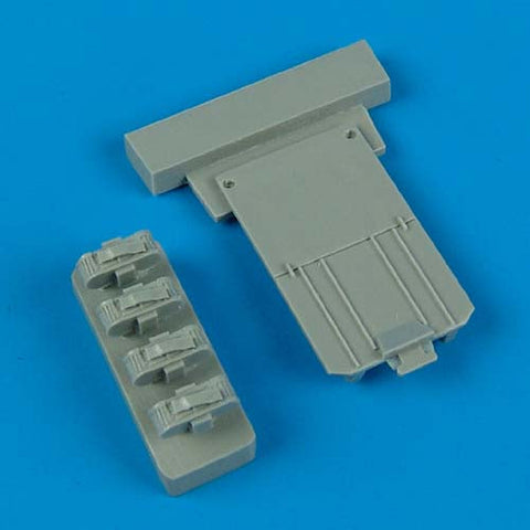 クイックブースト 48197 1/48 Fi156 シュトルヒ コクピット隔壁/機銃予備弾薬(タミヤ用)