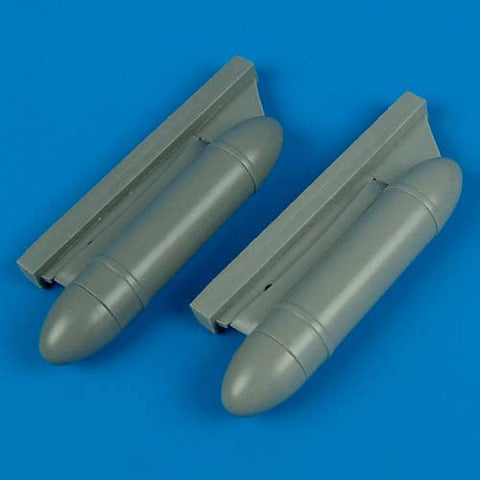 クイックブースト 48259 1/48 ハリケーン 45ガロン 予備燃料タンク(ハセガワ用)