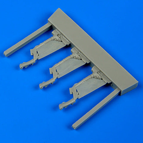 クイックブースト 48630 1/48 F-105 サンダーチーフ 操縦桿(MON/HAS/ホビーボス用)