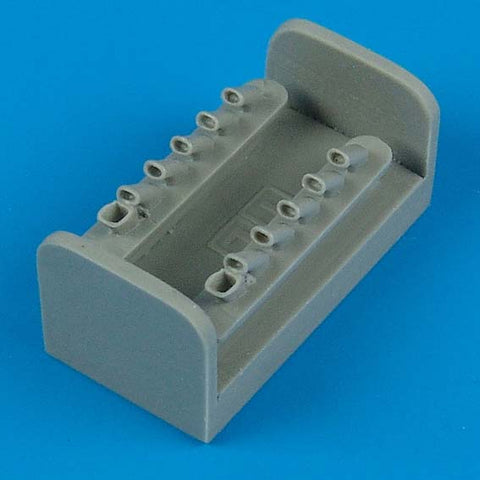 クイックブースト 72092 1/72 IL-2 1/72 シュトルモビク 排気管(エデュアルド用)