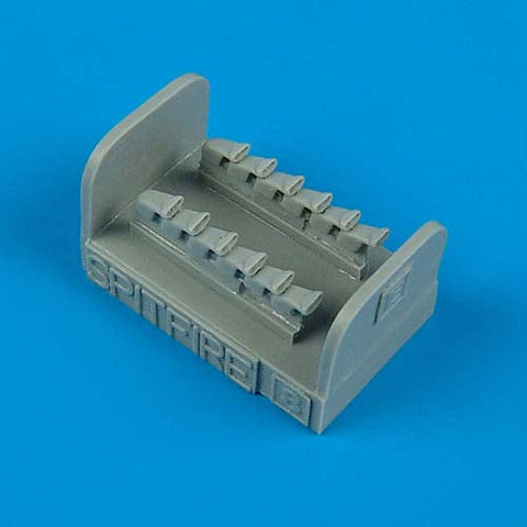 クイックブースト 72168 1/72 スピットファイア Mk.IX フィッシュテイル型排気管(ハセガワ用)