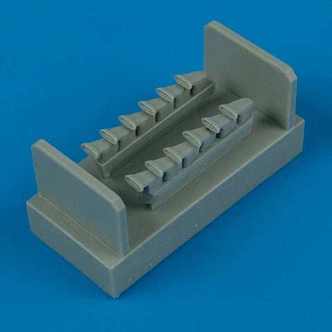 クイックブースト 72255 1/72 スピットファイア Mk.IX フィッシュテイル型 排気管(エアフィックス用)