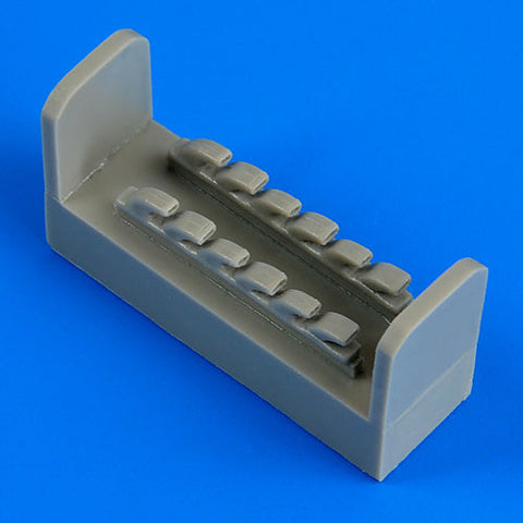 クイックブースト 72460 1/72 ホーカー タイフーン Mk.IB 排気管(エアフィックス用)