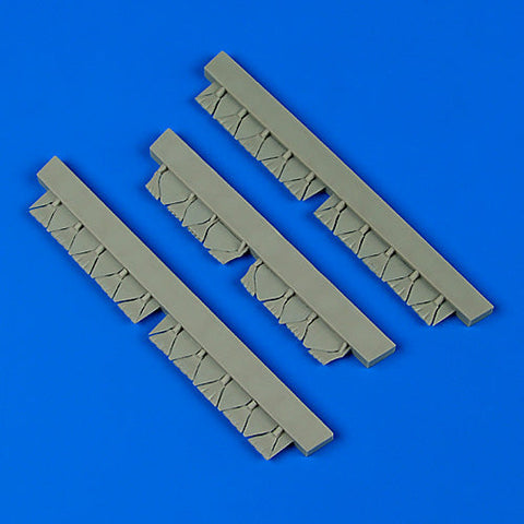 クイックブースト 72504 1/72 フォッケウルフ Fw200 コンドル 排気管(トランペッター用)