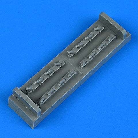 クイックブースト 72638 1/72 Pe-2 排気口 (ZVEZDA用)