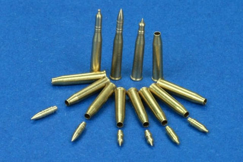 RBモデル 48P11 1/48 76,2mm OQF 17ポンド砲砲弾(3 x armour-piercing 3 x high-explosive 3 x armour-piercing discarding sabot 12 x cartridges)