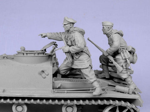 タンクモデル T-35027 1/35 ドイツ 装甲擲弾兵 SS #3ハリコフ, 冬 1943 2体