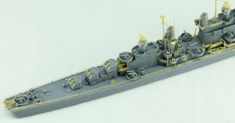 ヴィーホビー E57013 1/700 アメリカ 軽巡洋艦 USS オークランド CL-95 1945年 デラックス版(エッチングパーツ付き) プラモデル