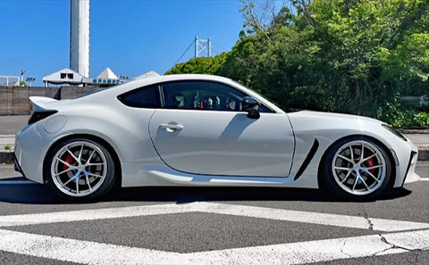 ZoomOn ZR156 1/24 18インチ BBS RI-A リムセット