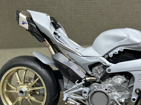 Zワークショップ Z01-009 1/12 V4R/S 4 ウシテ・レーシング エキゾーストシステム