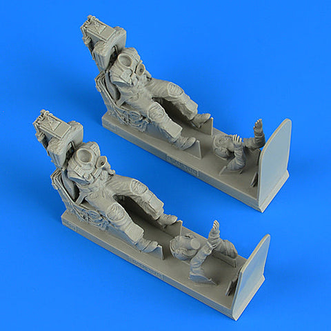 エアロボーナス 320100 1/32 アメリカ海軍 F-4 ファントムII クルーw/射出座席