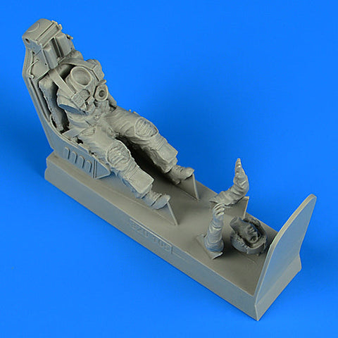 エアロボーナス 320105 1/32 アメリカ海軍 A-7E コルセアII パイロット (初期、IG-2 射出座席) (トランぺッター用)