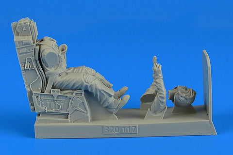 エアロボーナス 320117 1/32 アメリカ空軍 戦闘機 パイロット w/ F15イーグル イジェクションシート (TAMIYA/REVELL用)