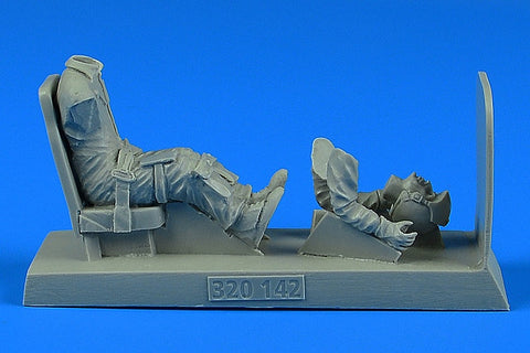 エアロボーナス 320142 1/32 アメリカ空軍 パイロット シート付 O-2Aスカイマスター用