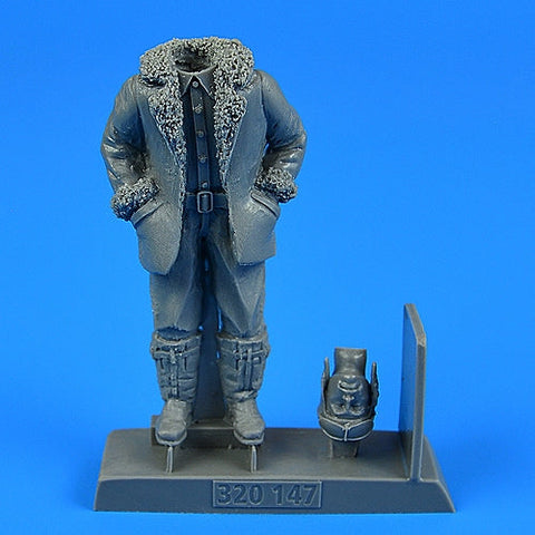 エアロボーナス 320147 1/32 ドイツ・オーストリア=ハンガリー帝国 WWI パイロット (冬季装備) (汎用)