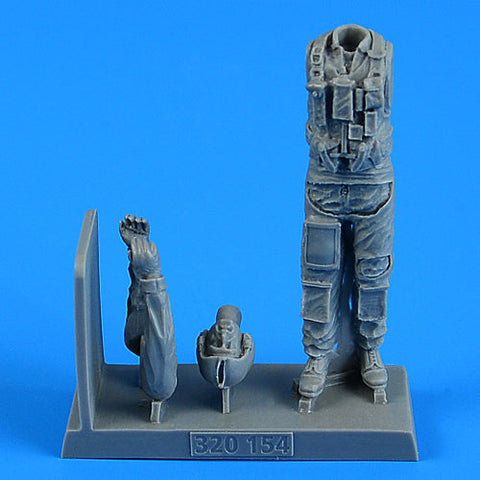エアロボーナス 320154 1/32 アメリカ空軍 戦闘機 パイロット(汎用)