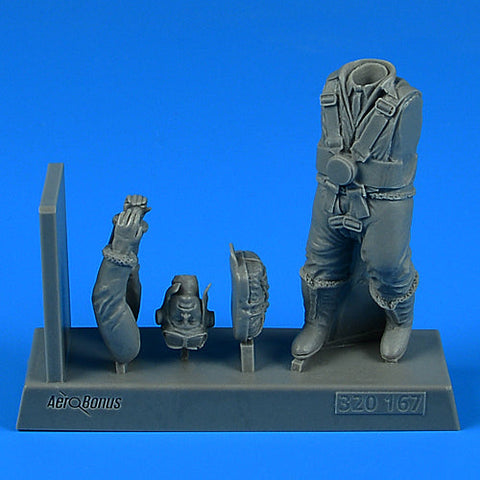 エアロボーナス 1/32 320167 イギリス空軍 WWII 爆撃機 パイロット w/ パラシュート (汎用)