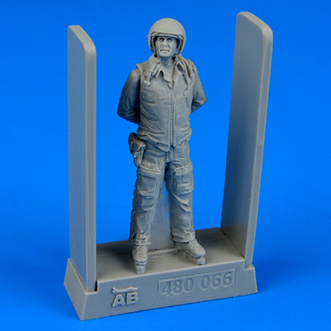 エアロボーナス 480066 1/48 ソビエト空軍 戦闘機パイロット