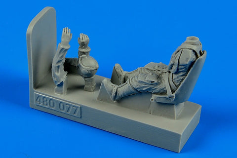 エアロボーナス 480077 1/48 ドイツ空軍 WWII パイロット w/ 用シートBf 109E
