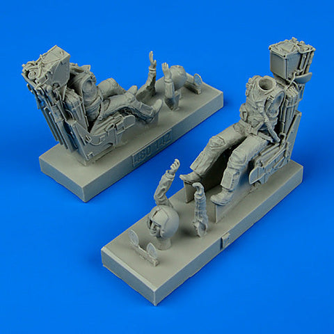エアロボーナス 480142 1/48 アメリカ海軍F-14A/Bトムキャット パイロットとオペレーターw/射出座席