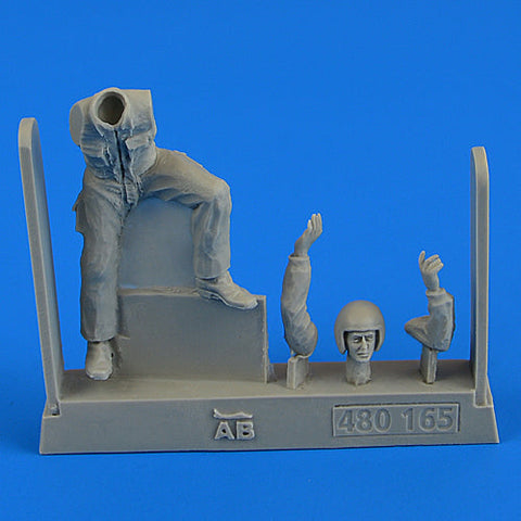 エアロボーナス 480165 1/48 ワルシャワ条約加盟国飛行機 整備士パート1